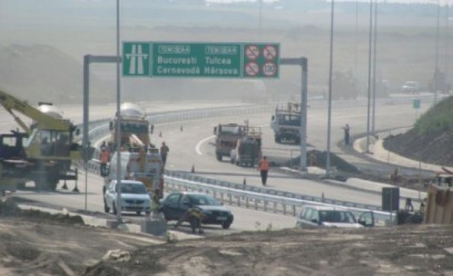 CNSC dă câştig de cauză lui Boştină şi Asociaţii